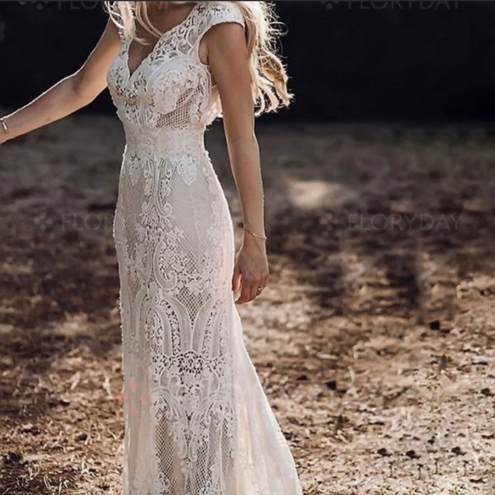 Lace dress